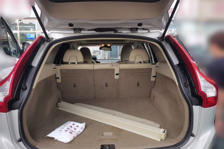 Used Volvo XC60 2012 T5 Comfort Edition Trunk