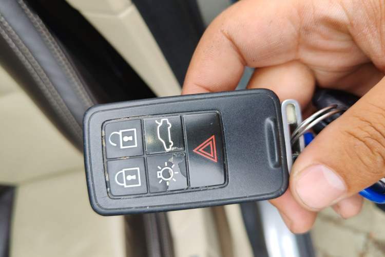 Used Volvo XC60 2012 T6 AWD Zhiya Edition Vehicle Key