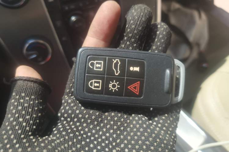 Used Volvo XC60 2012 T6 AWD Zhiya Edition Vehicle Key