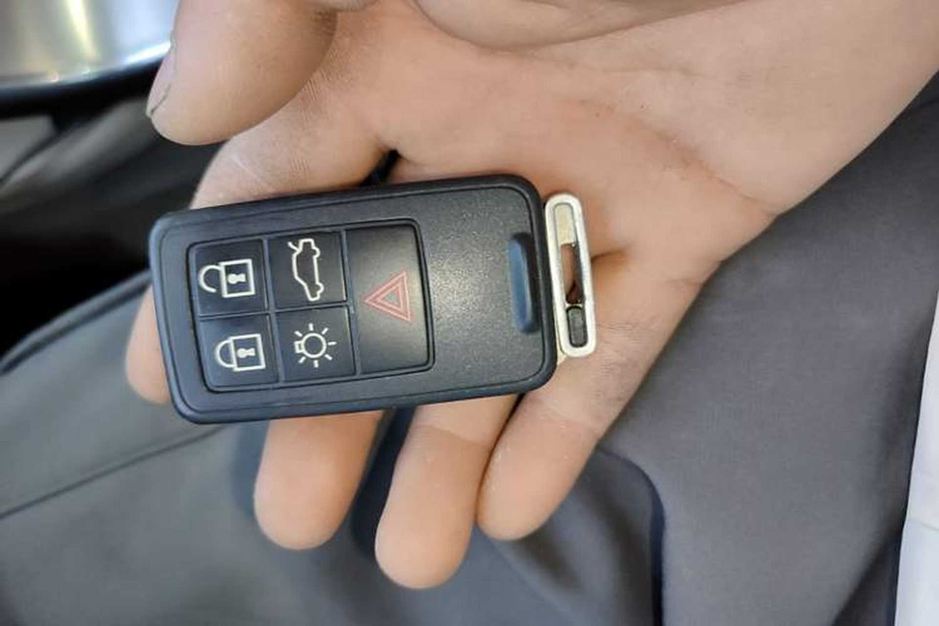 Used Volvo XC60 2012 T6 AWD Comfort Edition Vehicle Key