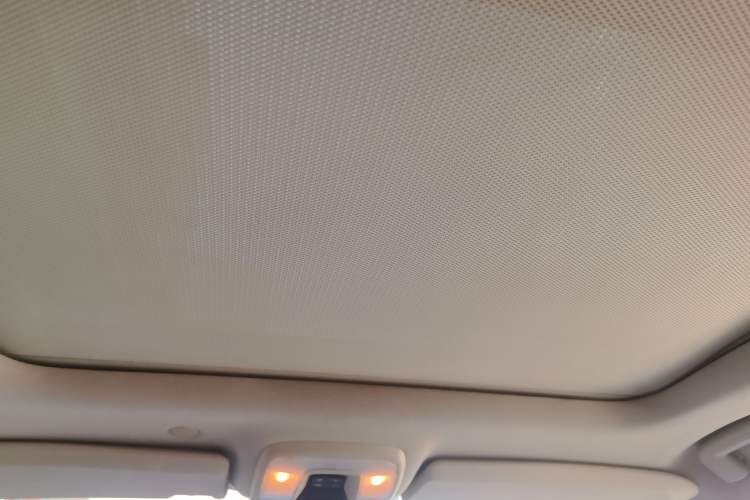 Used Volvo XC60 2012 T5 Comfort Edition Headliner