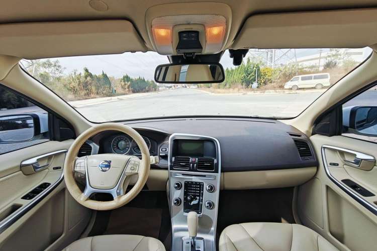 Used Volvo XC60 2012 T5 Comfort Edition Interior 1