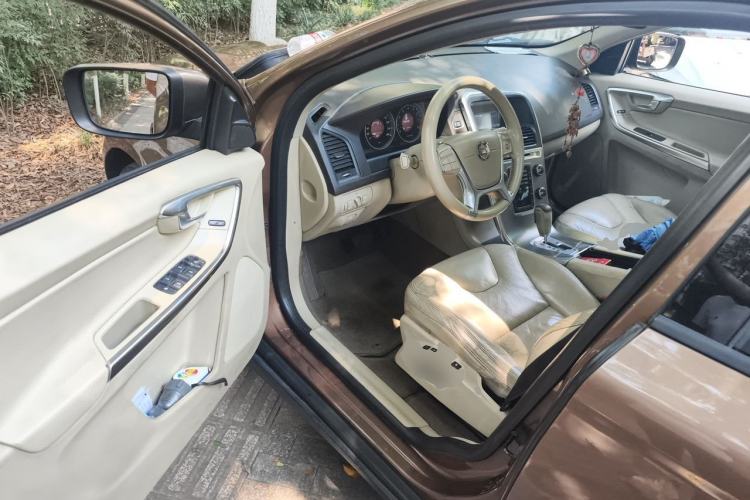 Used Volvo XC60 2012 T6 AWD Comfort Edition Driver Seat