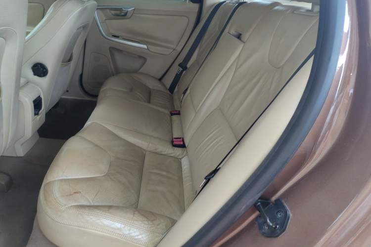 Used Volvo XC60 2012 T5 Comfort Edition Left Rear Seat