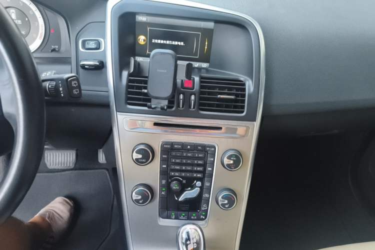 Used Volvo XC60 2013 T6 AWD Zhiya Edition Audio And AC Panel
