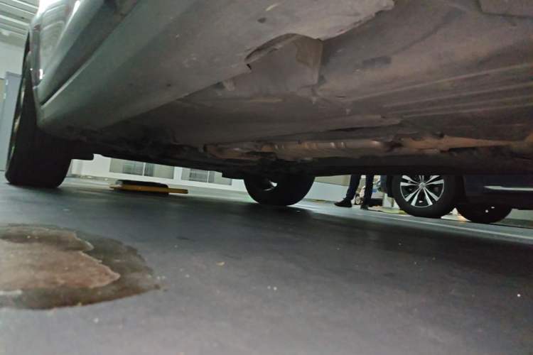 Used Volvo XC60 2013 T6 AWD Comfort Edition Chassis Rear Left