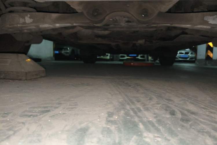 Used Volvo XC60 2013 T5 Zhiya Edition Chassis Rear