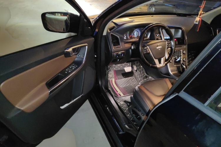 Used Volvo XC60 2013 T5 Comfort Edition Driver Seat