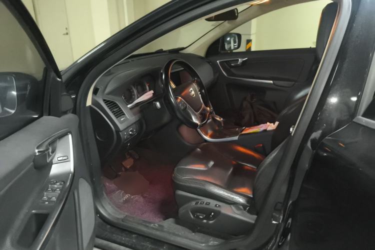 Used Volvo XC60 2013 T6 AWD Comfort Edition Driver Seat