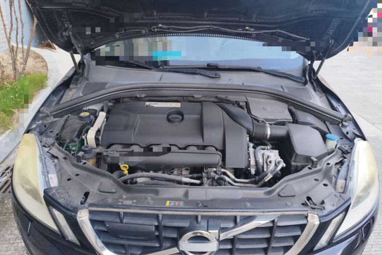 Used Volvo XC60 2013 T6 AWD Zhiya Edition Engine Bay