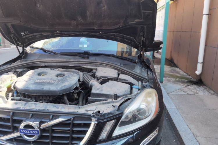 Used Volvo XC60 2013 T5 Comfort Edition Engine Bay Left