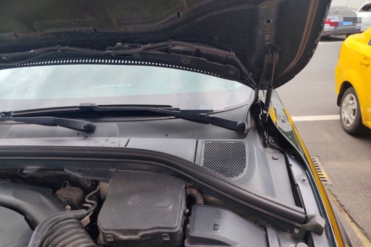 Used Volvo XC60 2013 T5 Zhiya Edition Engine Bay Left