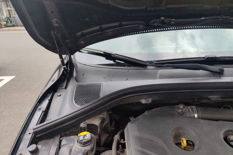 Used Volvo XC60 2013 T5 Zhiya Edition Engine Bay Right