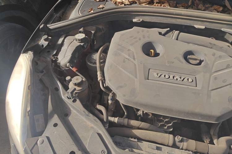 Used Volvo XC60 2013 T5 Zhiya Edition Engine Bay Right