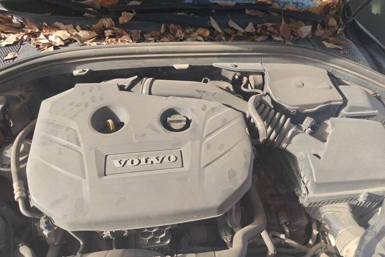Used Volvo XC60 2013 T5 Zhiya Edition Engine Bay