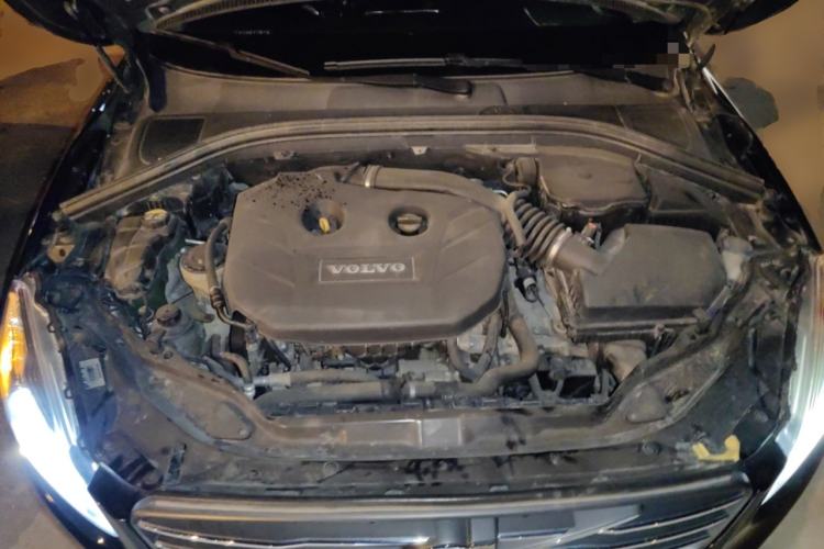 Used Volvo XC60 2013 T5 Comfort Edition Engine Bay