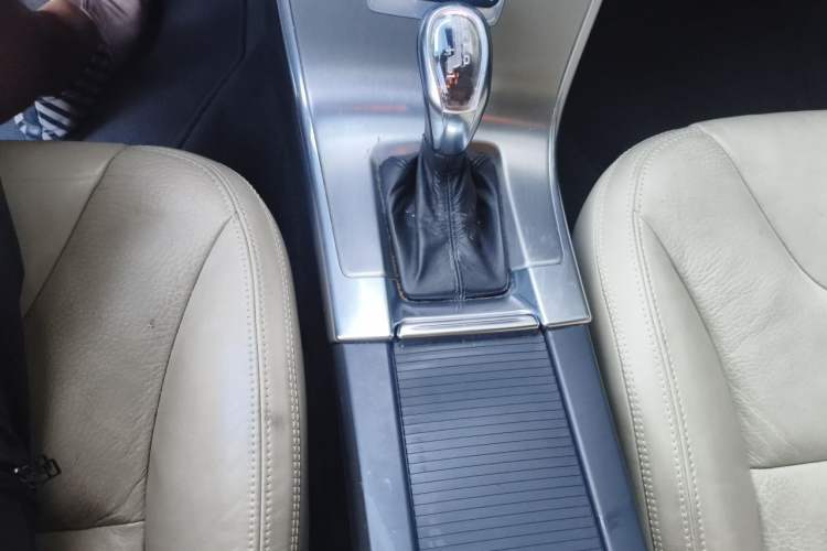 Used Volvo XC60 2013 T6 AWD Zhiya Edition Gear Lever