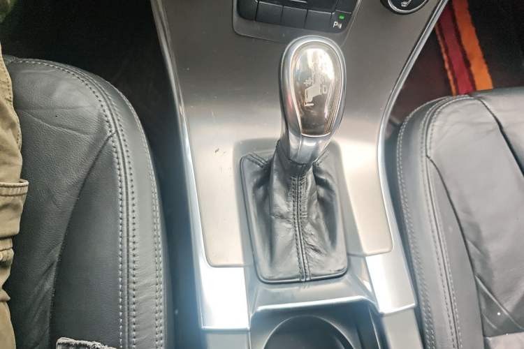 Used Volvo XC60 2013 T5 Zhiya Edition Gear Lever