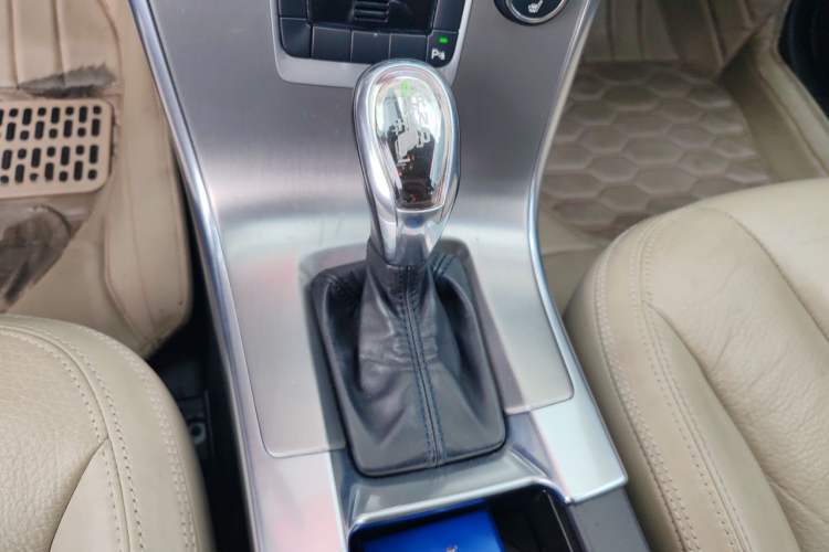 Used Volvo XC60 2013 T5 Zhiya Edition Gear Lever