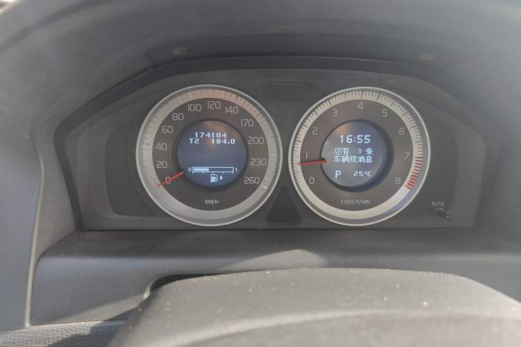Used Volvo XC60 2013 T5 Zhiya Edition Instrument Cluster