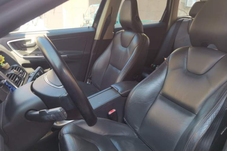 Used Volvo XC60 2013 T5 Comfort Edition Left Front Seat