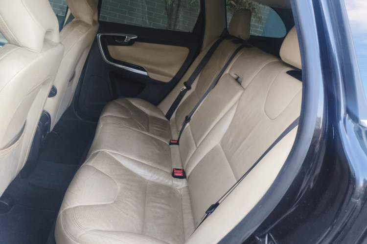 Used Volvo XC60 2013 T6 AWD Zhiya Edition Left Rear Seat