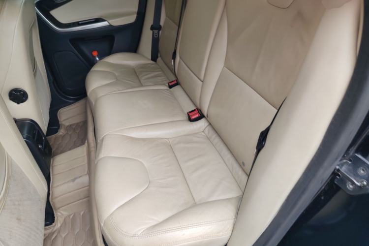 Used Volvo XC60 2013 T5 Zhiya Edition Left Rear Seat