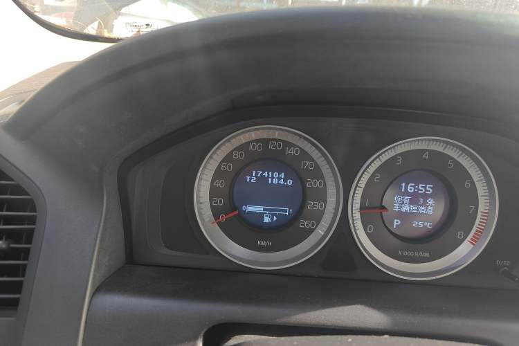 Used Volvo XC60 2013 T5 Zhiya Edition Odometer Close Up