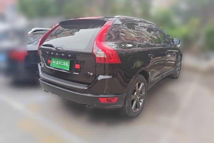 Used Volvo XC60 2013 T6 AWD Comfort Edition Rear Right 45 Deg