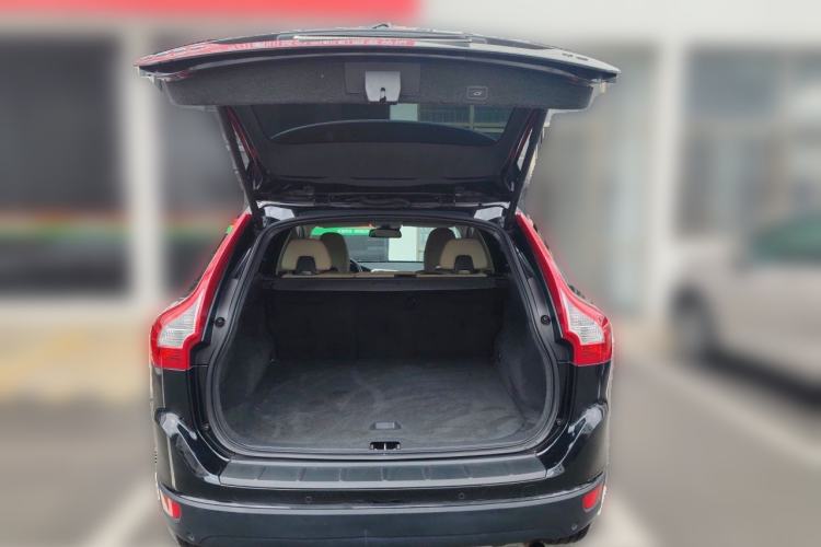 Used Volvo XC60 2013 T5 Zhiya Edition Trunk