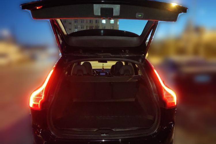Used Volvo XC60 2013 T5 Comfort Edition Trunk