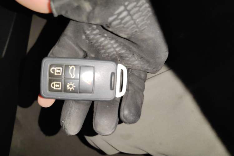 Used Volvo XC60 2013 T5 Comfort Edition Vehicle Key