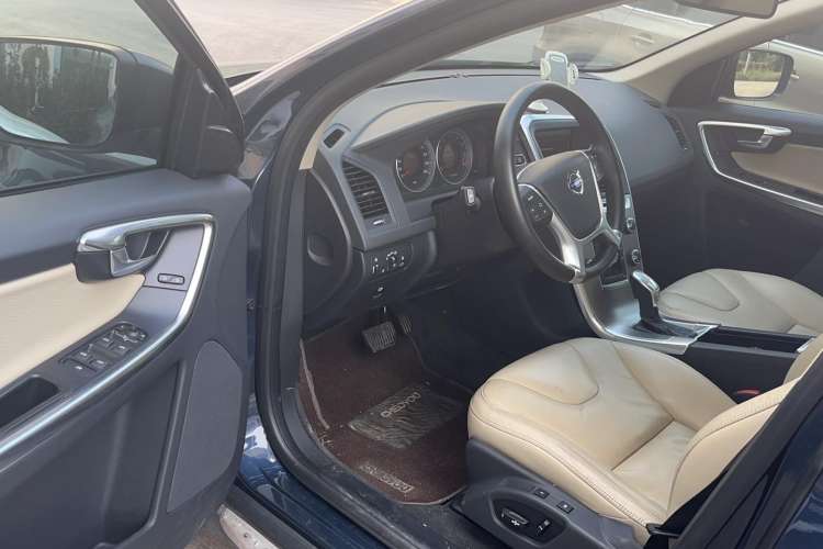Used Volvo XC60 2013 T5 Comfort Edition Driver Seat