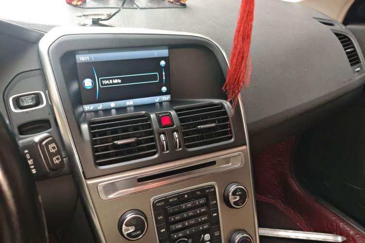 Used Volvo XC60 2013 T5 Zhiya Edition Audio And AC Panel