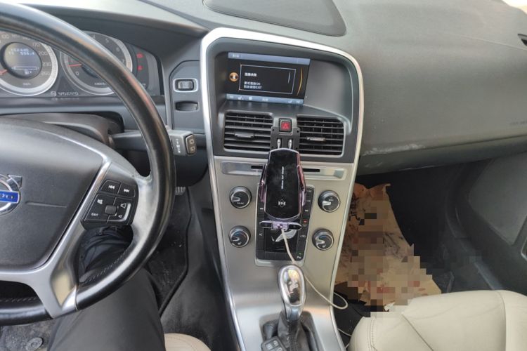 Used Volvo XC60 2013 T5 Zhiya Edition Audio And AC Panel