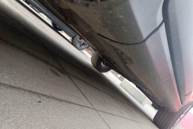 Used Volvo XC60 2013 T5 Comfort Edition Chassis Front Left
