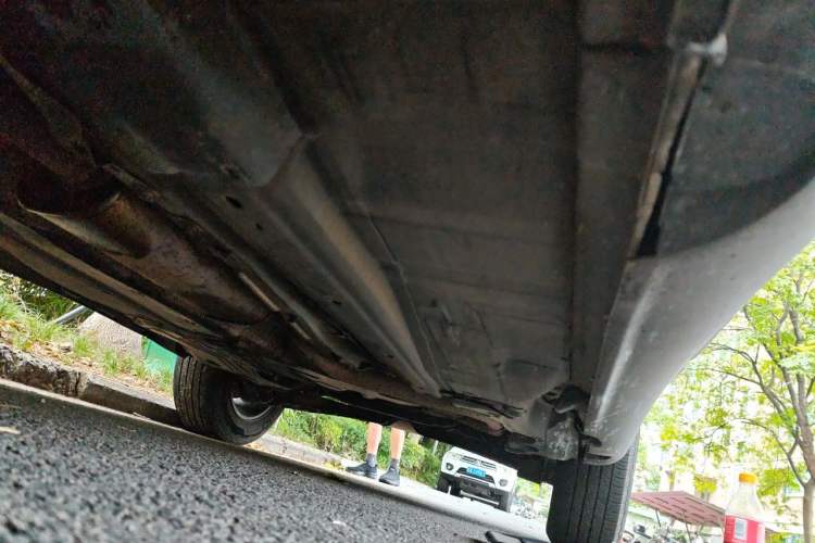 Used Volvo XC60 2013 T5 Comfort Edition Chassis Front Left