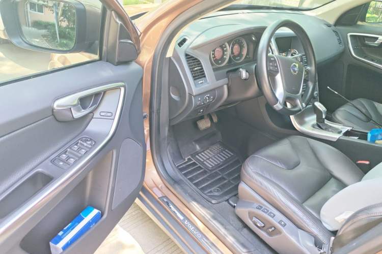 Used Volvo XC60 2013 T6 AWD Comfort Edition Driver Seat