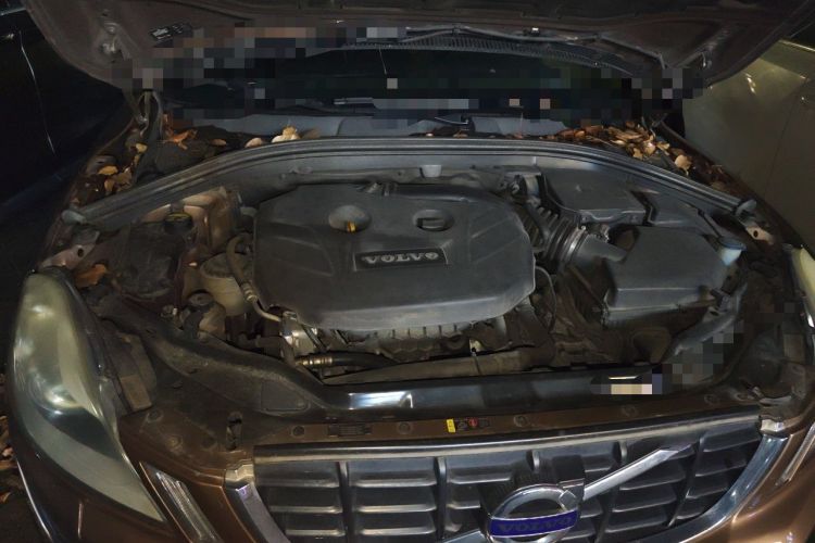 Used Volvo XC60 2013 T5 Comfort Edition Engine Bay
