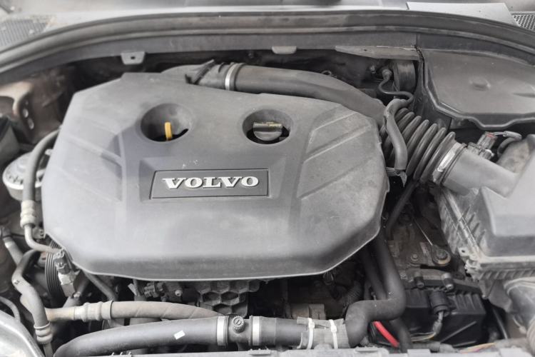 Used Volvo XC60 2013 T5 Zhiya Edition Engine Bay