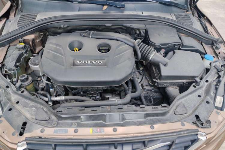Used Volvo XC60 2013 T5 Zhiya Edition Engine Bay