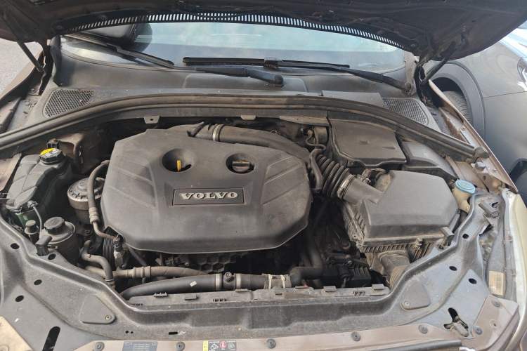 Used Volvo XC60 2013 T5 Zhiya Edition Engine Bay