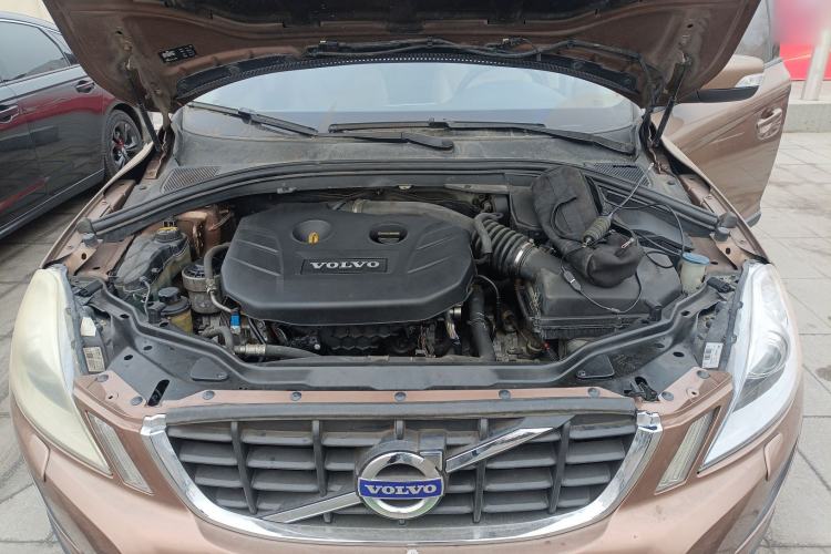 Used Volvo XC60 2013 T5 Comfort Edition Engine Bay