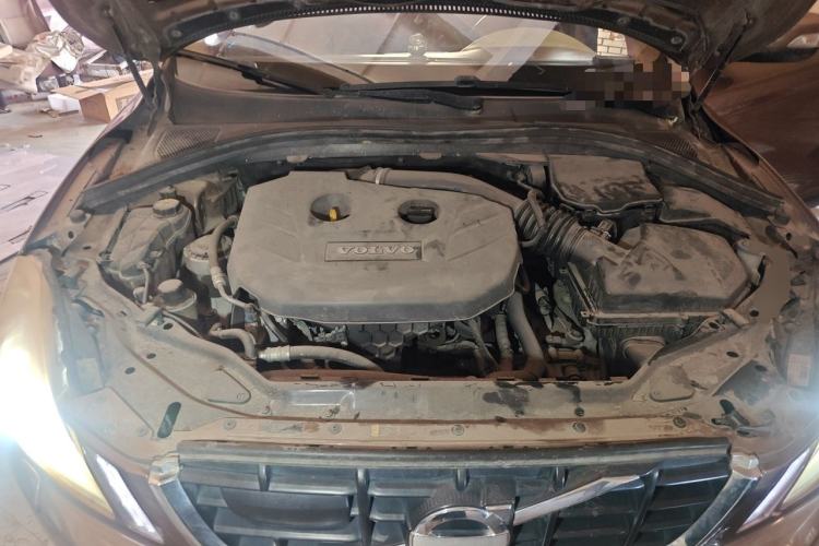 Used Volvo XC60 2013 T5 Zhiya Edition Engine Bay