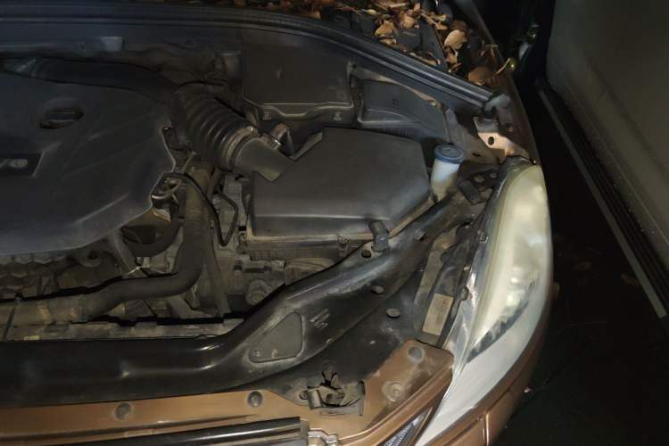 Used Volvo XC60 2013 T5 Comfort Edition Engine Bay Left