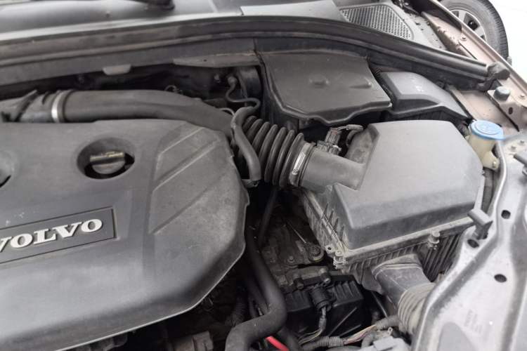 Used Volvo XC60 2013 T5 Zhiya Edition Engine Bay Left