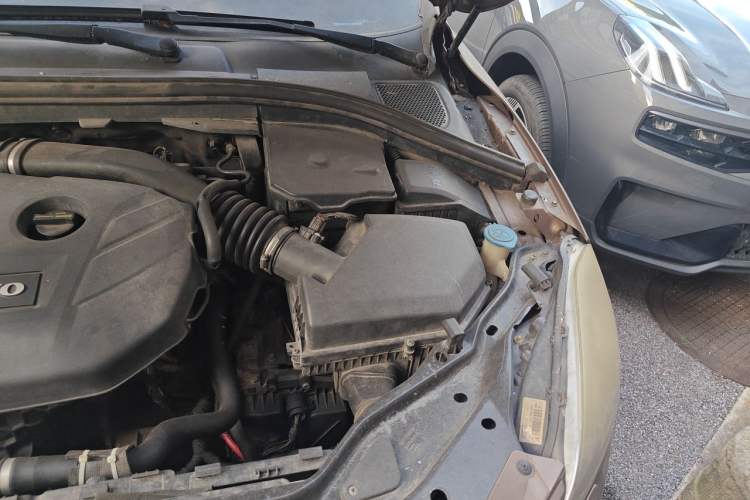 Used Volvo XC60 2013 T5 Zhiya Edition Engine Bay Left