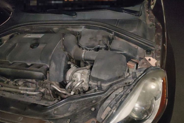 Used Volvo XC60 2013 T6 AWD Comfort Edition Engine Bay Left