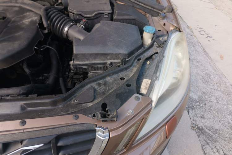 Used Volvo XC60 2013 T5 Comfort Edition Engine Bay Left