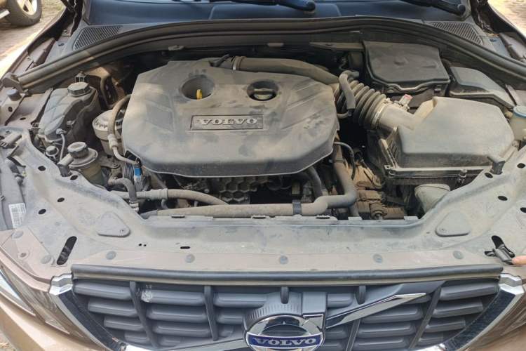 Used Volvo XC60 2013 T5 Zhiya Edition Engine Bay